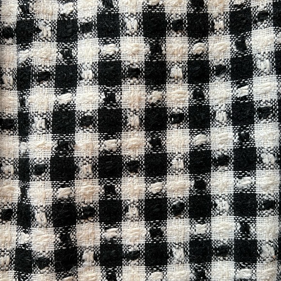 Leslie Fay Houndstooth Skirt - Picture 2 of 9